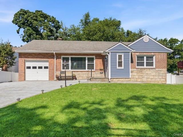 House for sale in Glenwood, New York