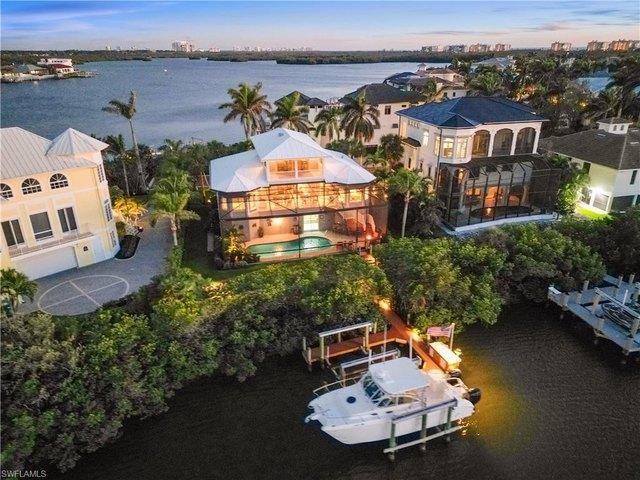 House for sale in Bonita Springs, Lee County