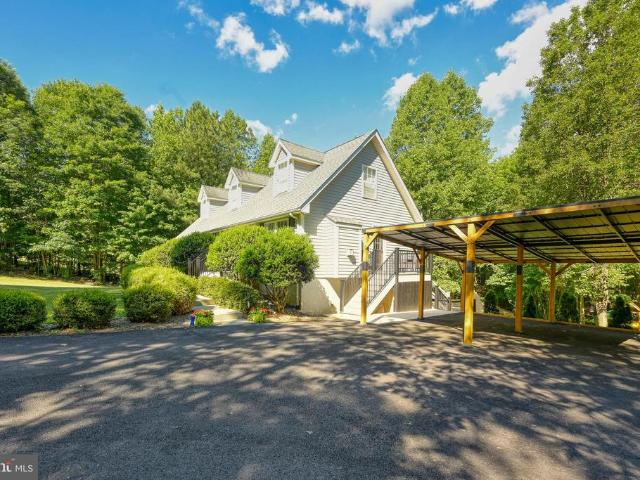 House for sale in Louisa, Louisa County