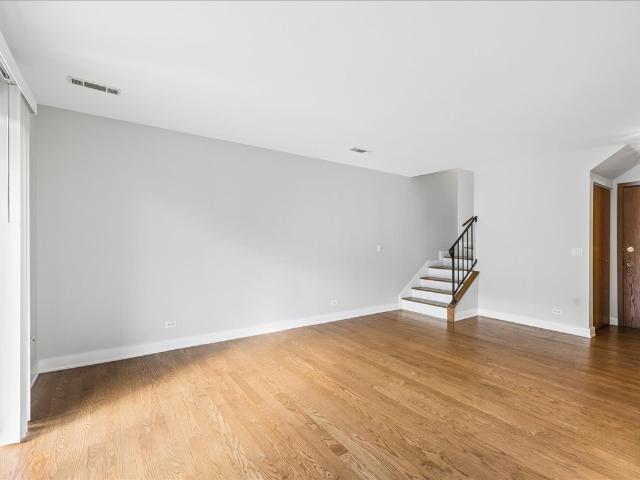 Condo for sale in Mchenry, Illinois