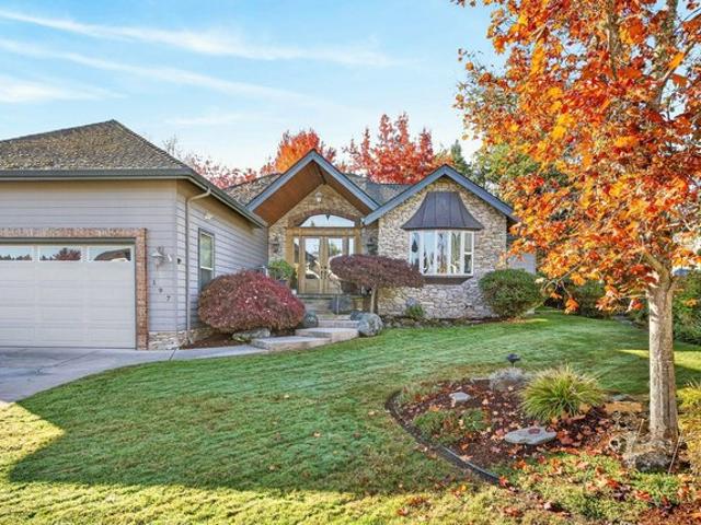 House for sale in Oregonia