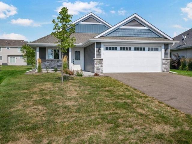 Townhouse for sale in Forest Lake, Minnesota