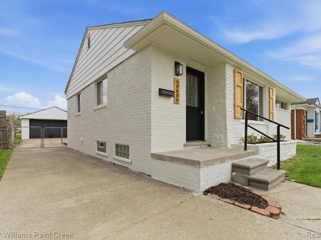 House for sale in Saint Clair Shores, Michigan