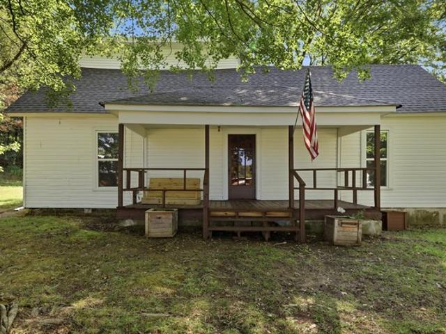 House for sale in Kirksey, Kentucky