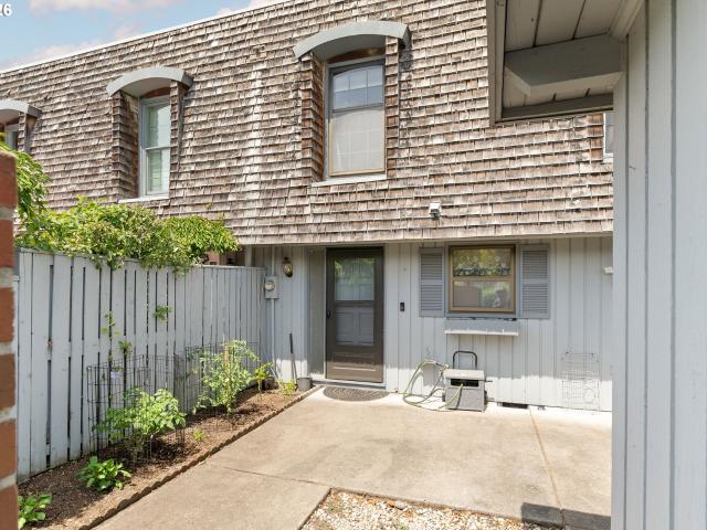Townhouse for sale in Oregonia