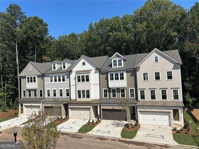 Townhouse for sale in Kennesaw, Cobb County