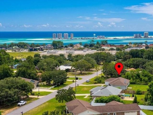 House for sale in Navarre, Florida