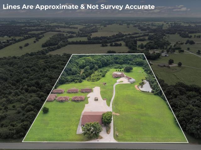 House for sale in Barry, Missouri