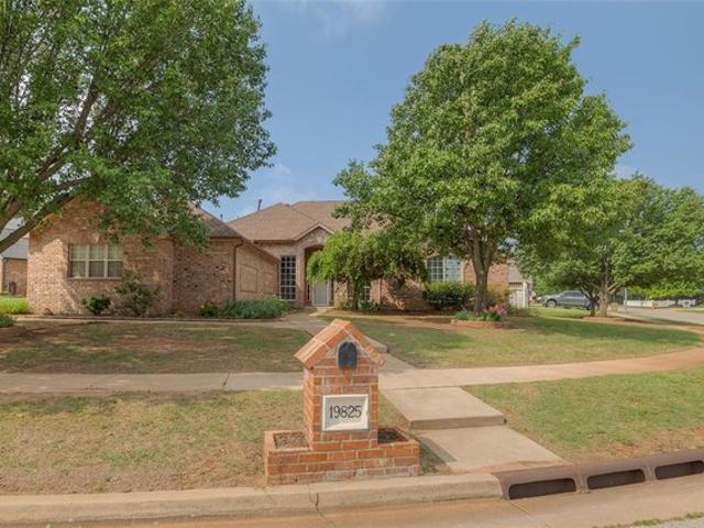 House for sale in Edmond, Oklahoma
