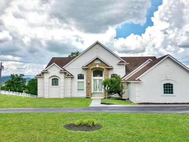 House for sale in Maxwelton, West Virginia