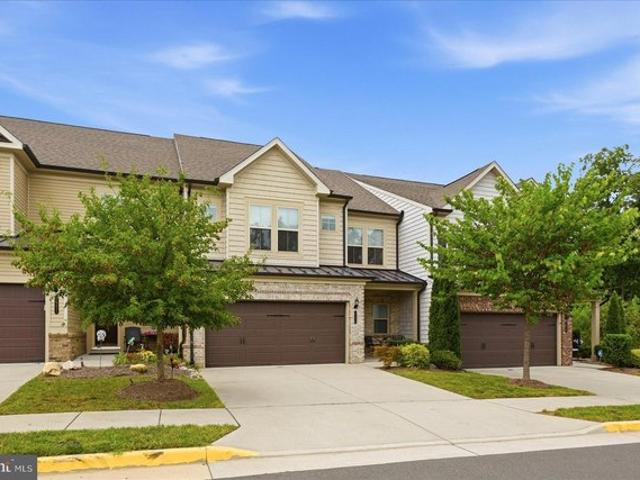 Townhouse for sale in Virginia