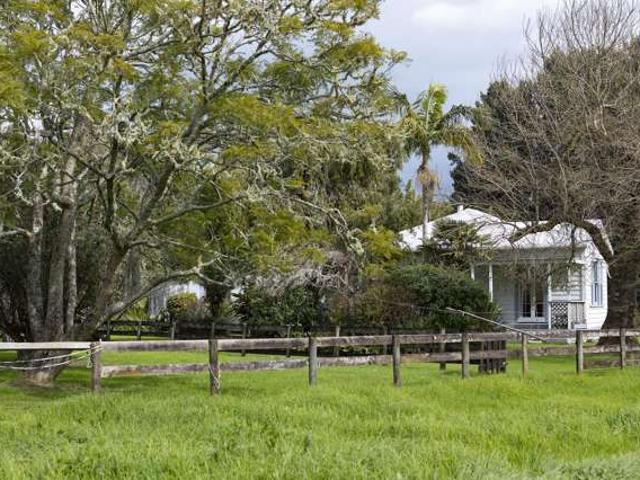 Property for sale in Fairburn, Northland