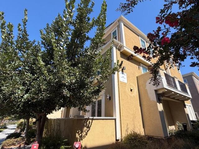 Townhouse for sale in Milpitas, California