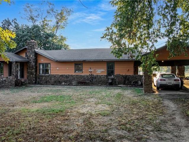 House for sale in Ark