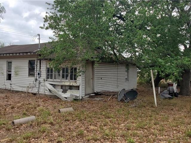 House for sale in Cameron, Texas