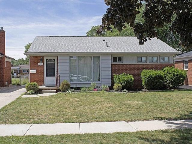 House for sale in Saint Clair Shores, Michigan