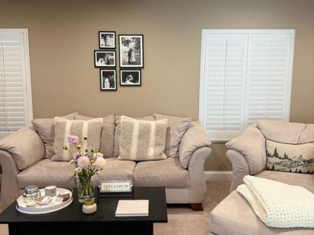 Townhouse for sale in Canoga Park, California