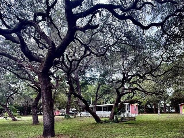 House for sale in Inglis, Florida