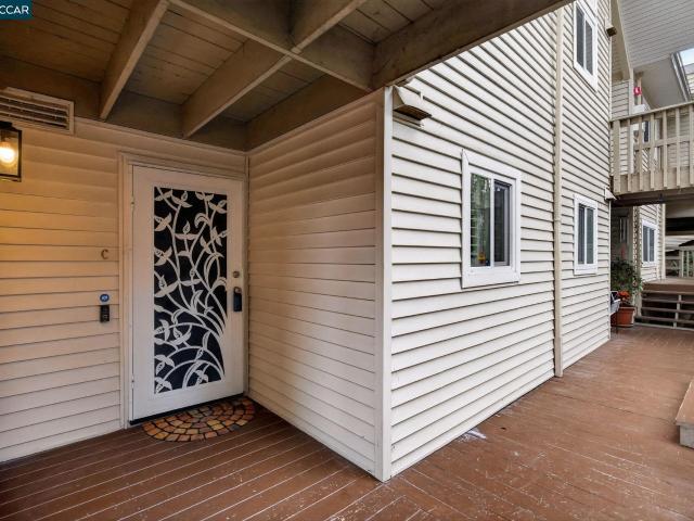Condo for sale in Moraga, California