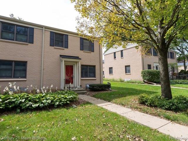 Townhouse for sale in Birmingham, Michigan