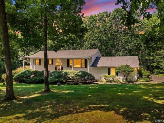 House for sale in Cuddebackville, New York
