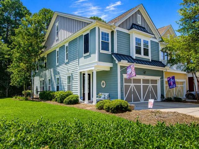 Townhouse for sale in Mount Pleasant, South Carolina