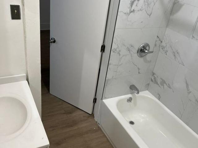 Apartment for rent in Canoga Park, California