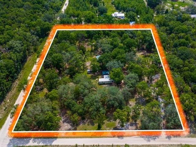 House for sale in Suwannee, Florida