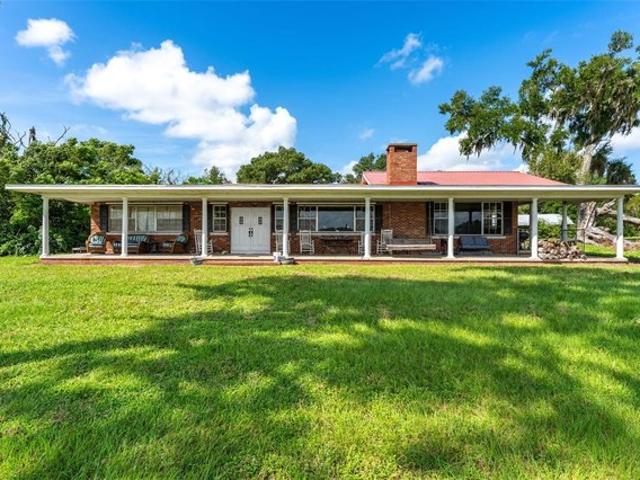 House for sale in Umatilla, Lake County