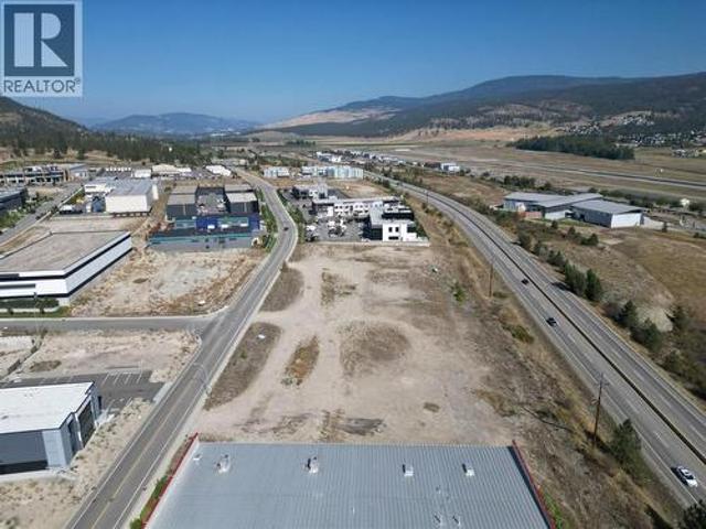 Commercial for rent in Winfield, British Columbia