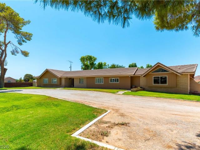 House for sale in Logandale, Nevada