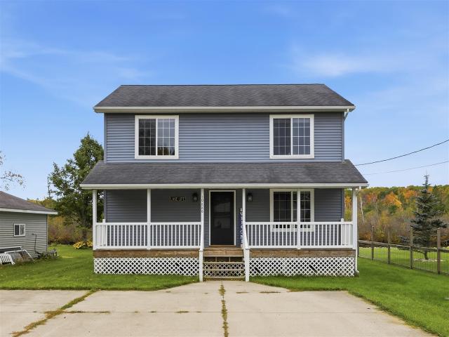 House for sale in Chippewa Lake, Chippewa Township