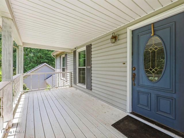 House for sale in Lebanon Junction, Kentucky
