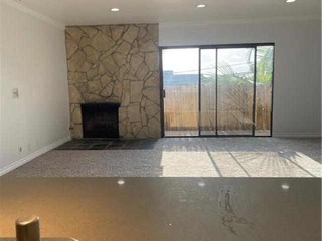 Condo for sale in Signal Hill, California