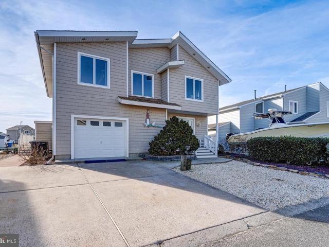 House for sale in Manahawkin, New Jersey