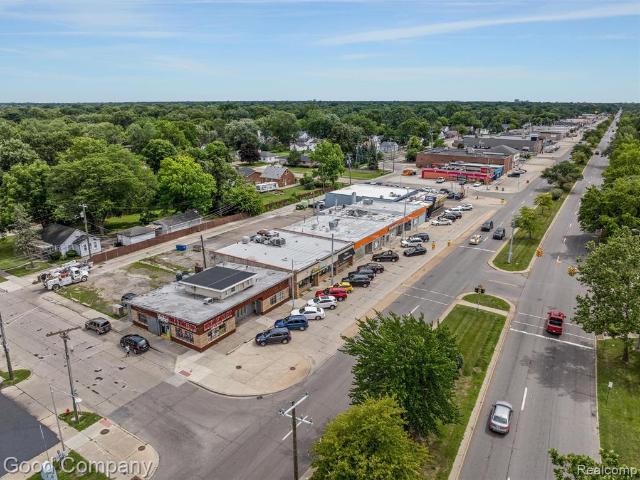 Commercial for sale in Harper Woods