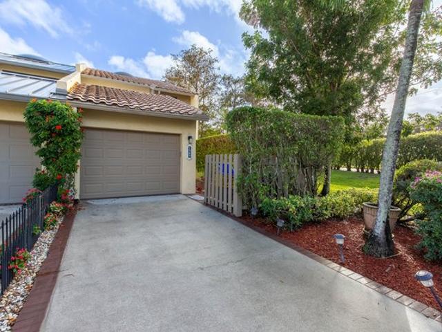 Townhouse for sale in Wellington, Florida