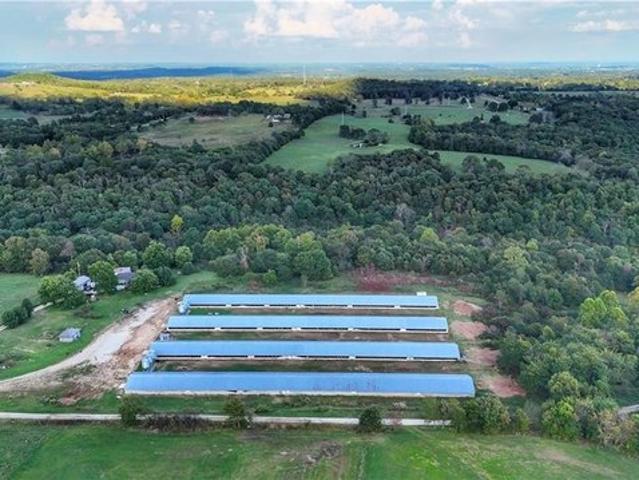 Farm for sale in Ark