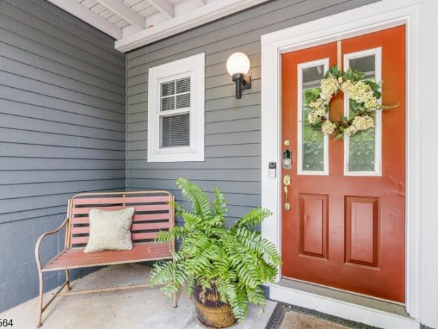 Townhouse for sale in Bridgewater, New Jersey