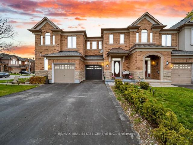 Townhouse for sale in Woburn, Ontario