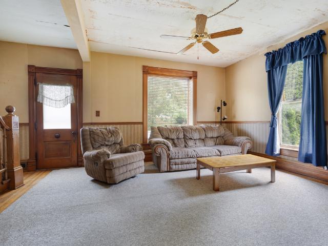 House for sale in Hampshire, Illinois