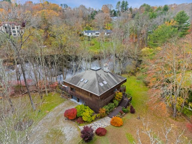 House for sale in Cos Cob, Connecticut