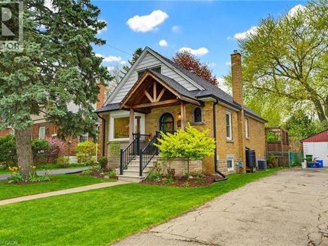 House for sale in Ancaster, Ontario