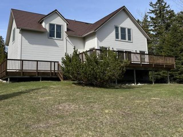 House for sale in Saint Ignace, Michigan