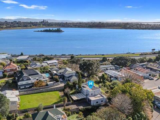 House for sale in Omokoroa, Bay Of Plenty