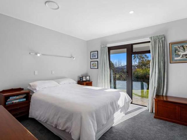 Property for sale in Pauatahanui, Wellington