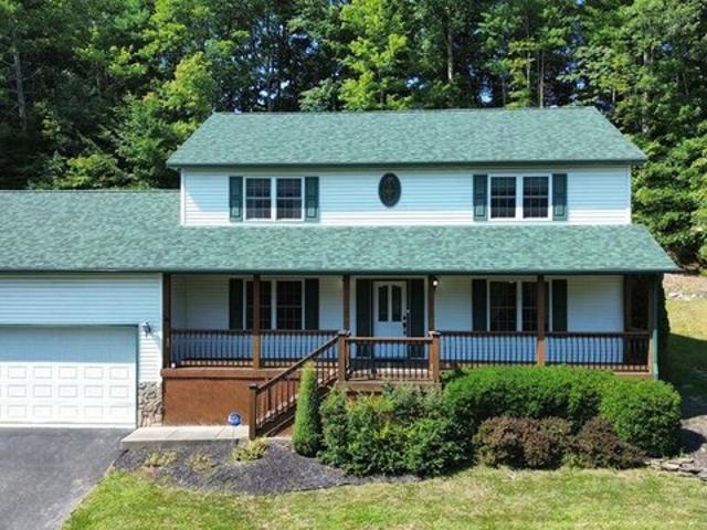 House for sale in Daniels, West Virginia