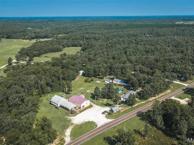 House for sale in Steelville, Missouri