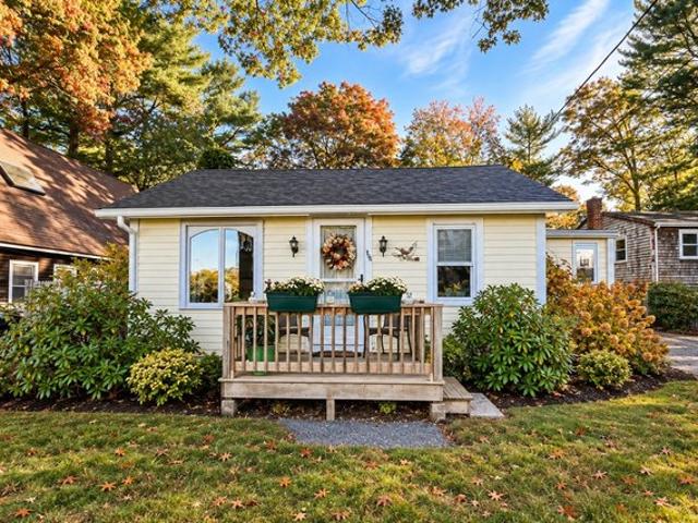 House for sale in Oldham Village, Pembroke