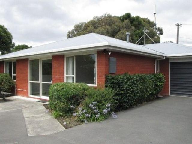 House for rent in Chaslands, Canterbury